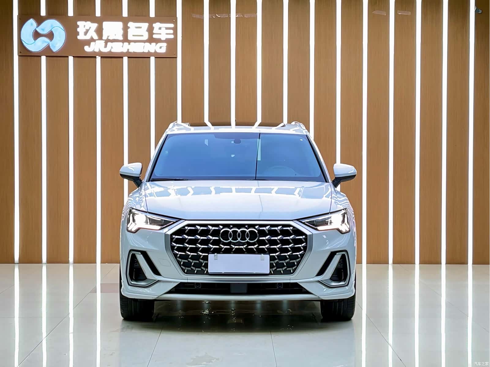 Audi Q3, 2024 2