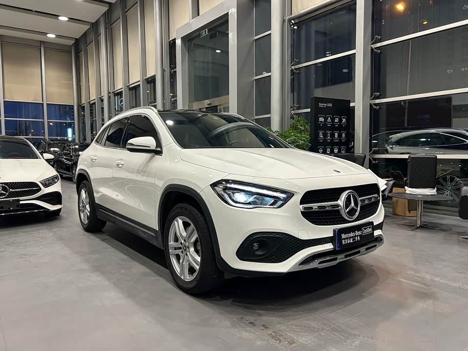 Mercedes-Benz GLA