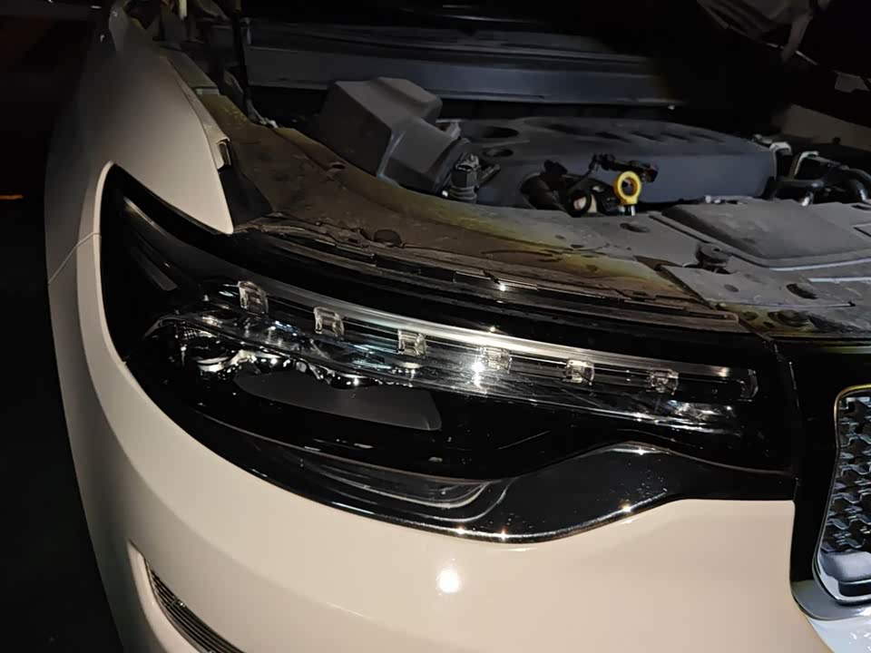 Jeep Grand Commander