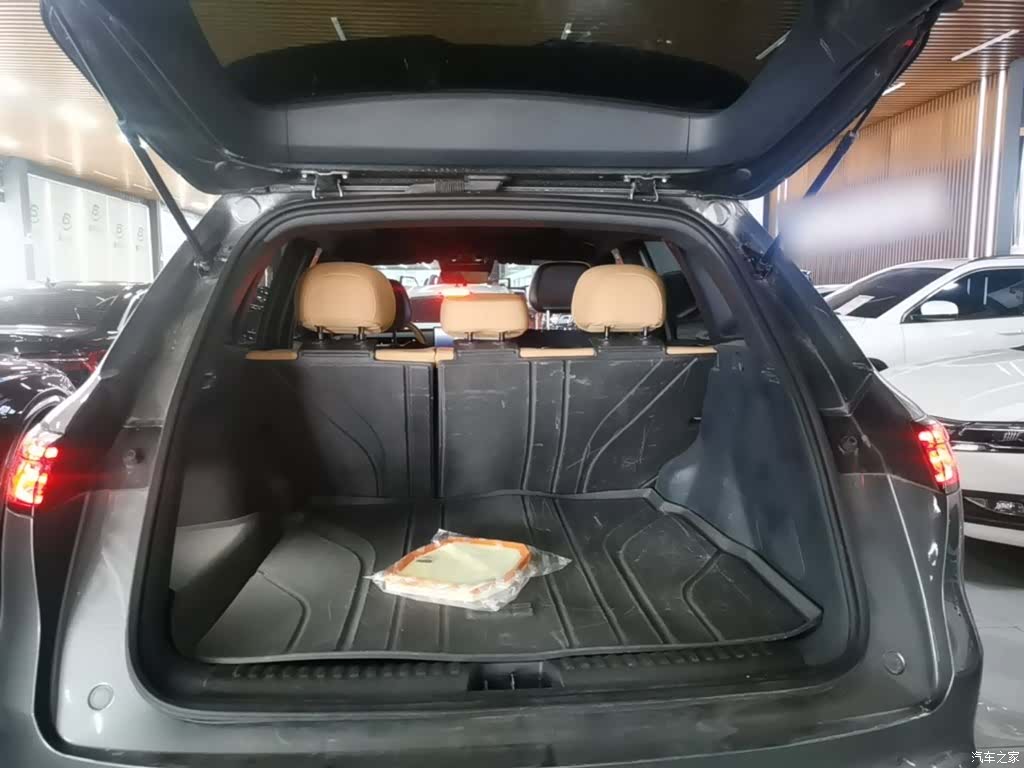 Geely 7, 2025 19