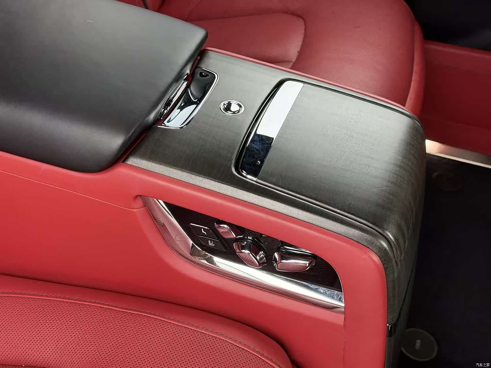 Rolls-Royce Cullinan, 2019 19