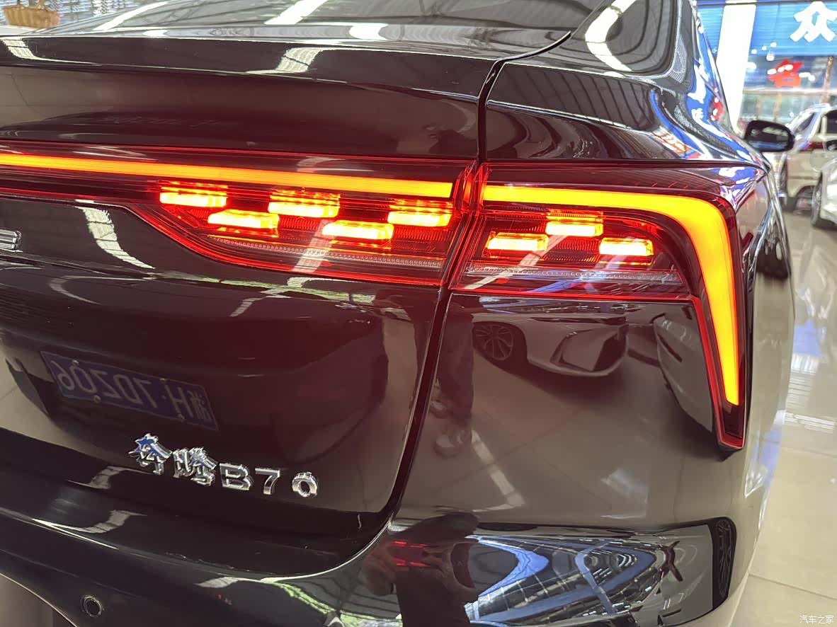 Bestune B70, 2022 19