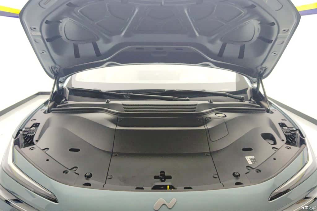 NIO L60, 2025 10