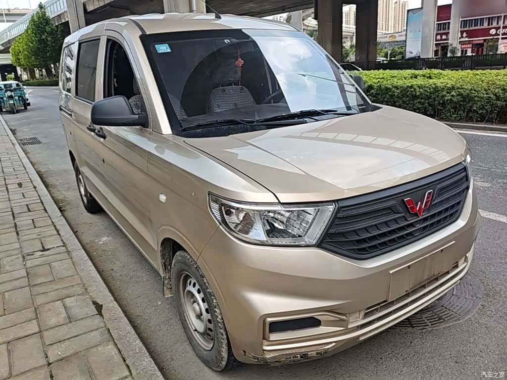 Wuling Hongguang, 2022 4