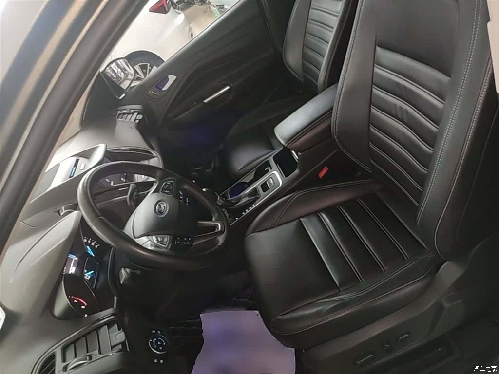 Ford Kuga, 2017 15