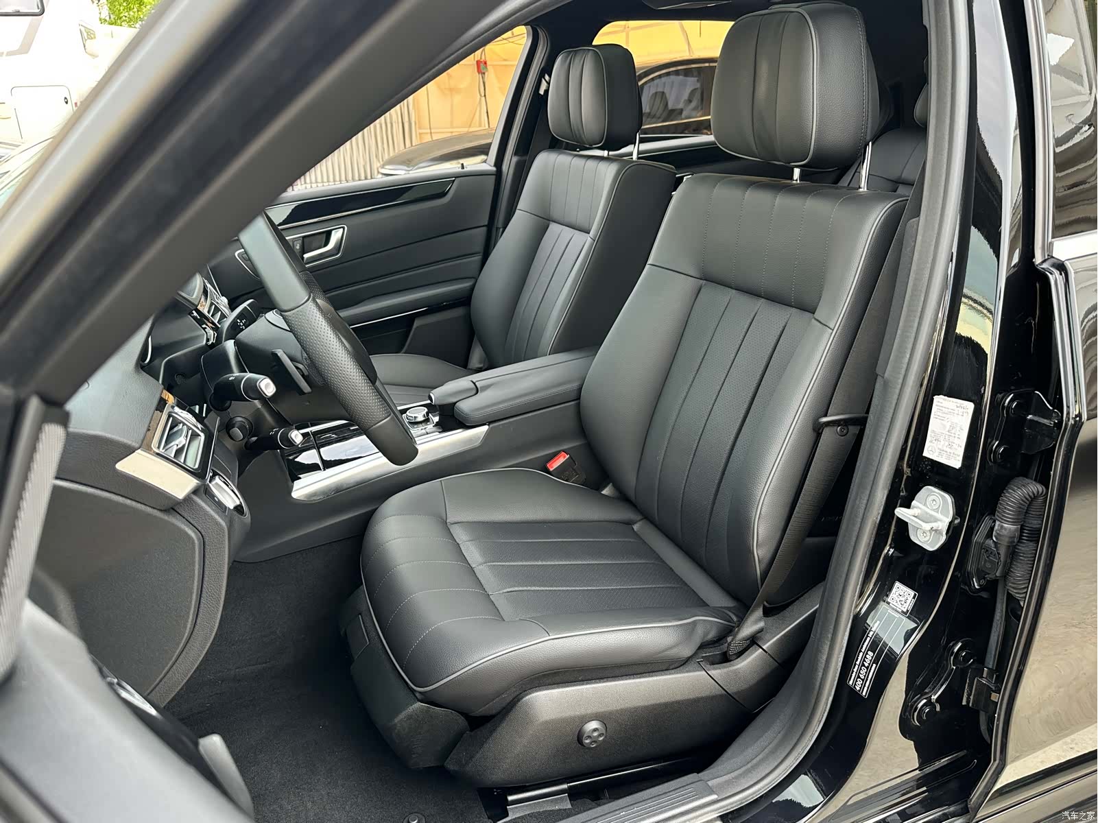 Mercedes-Benz E-Class, 2017 23