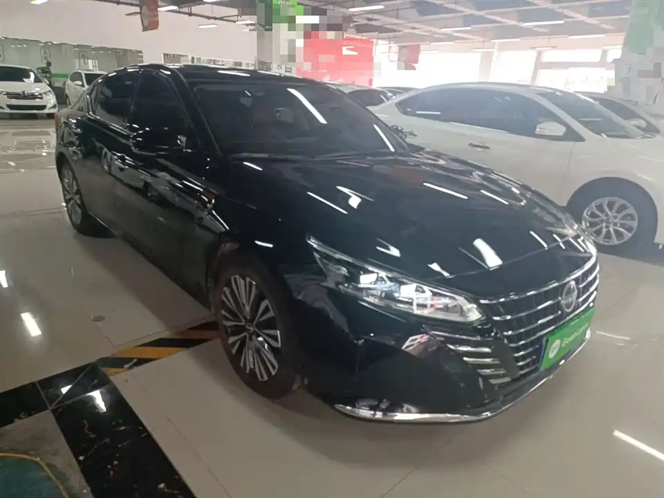 Nissan Teana