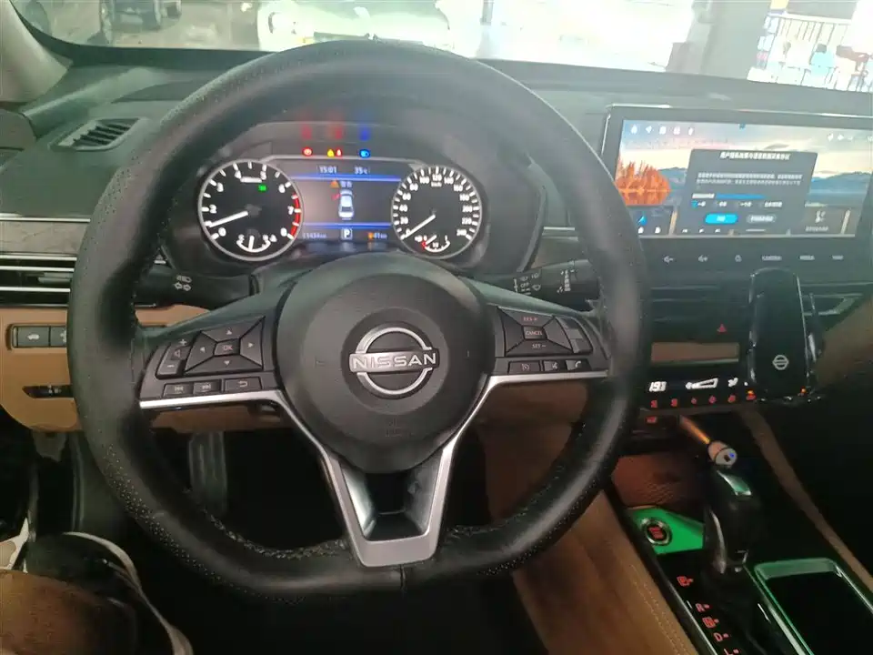 Nissan Teana