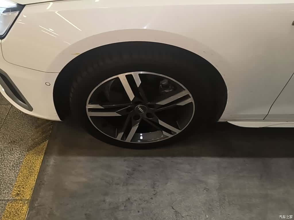 Audi A4L, 2021 23