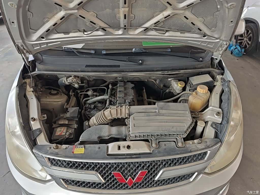 Wuling V, 2018 20
