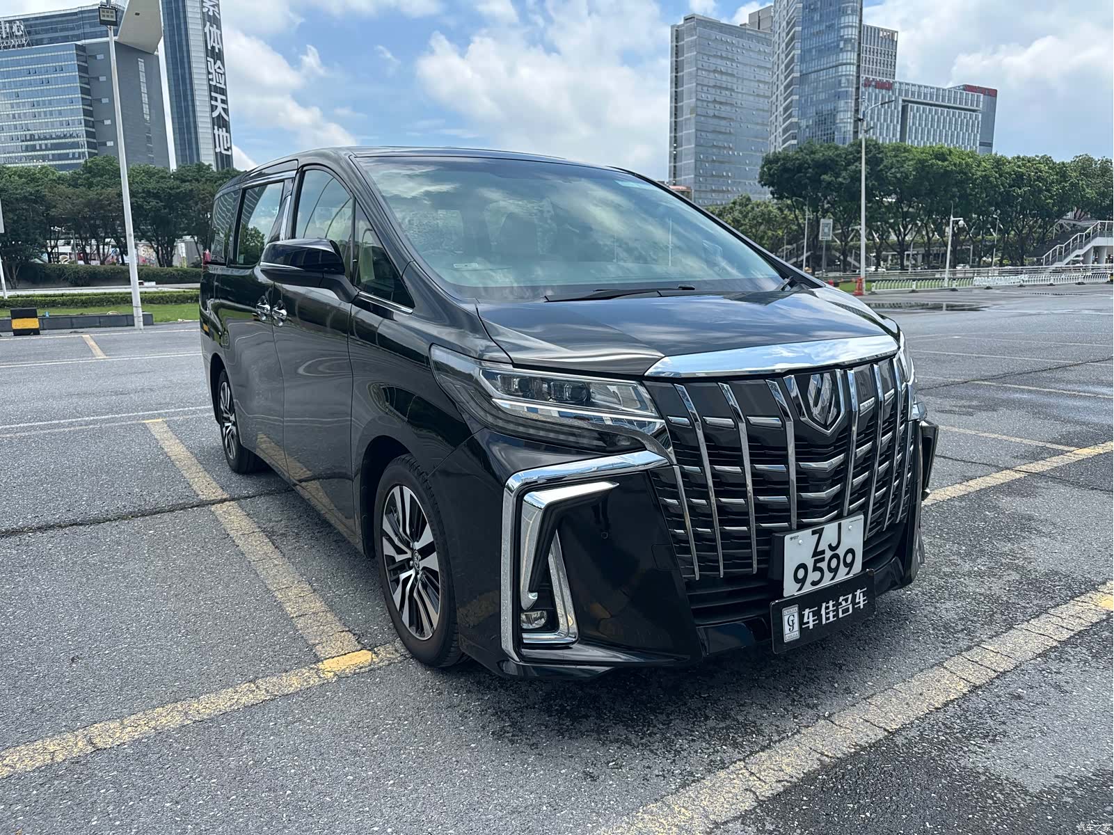 Toyota Alphard, 2019 3