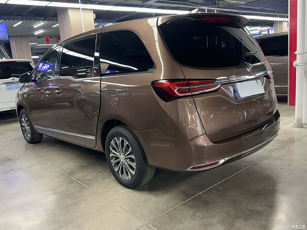 Buick GL8, 2022 10