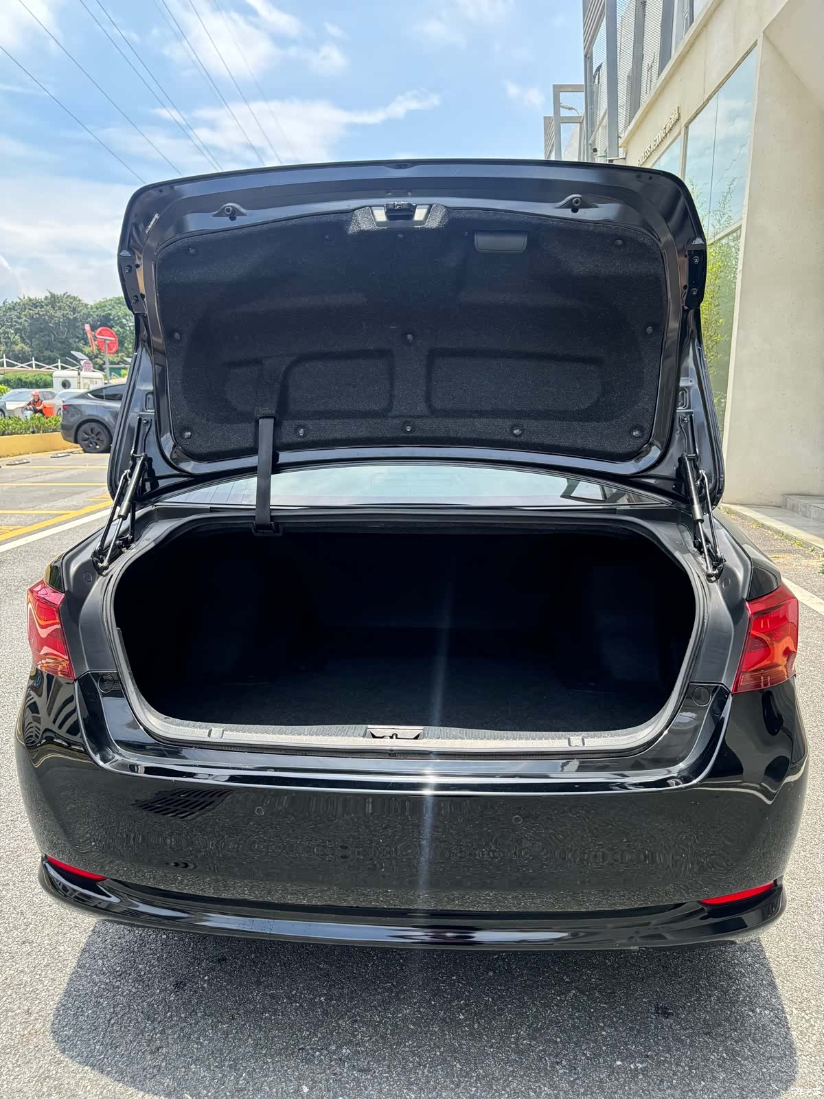 Toyota Crown, 2016 15