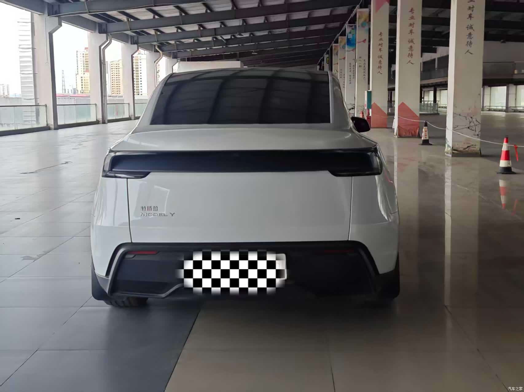 Tesla Model Y, 2026 3