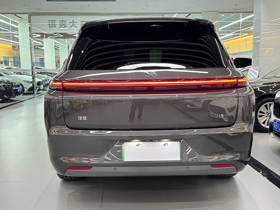 Li Auto Ideal L8