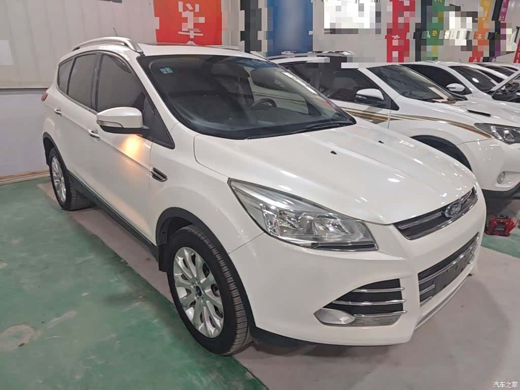 Ford Kuga, 2015 4