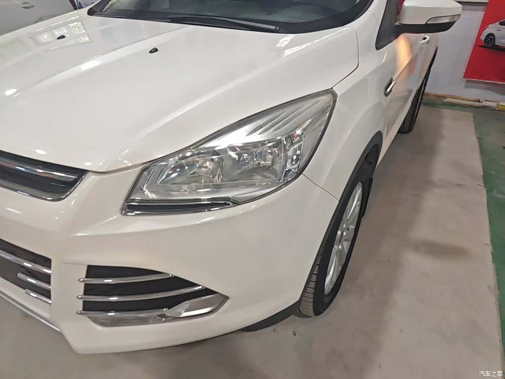 Ford Kuga, 2015 24