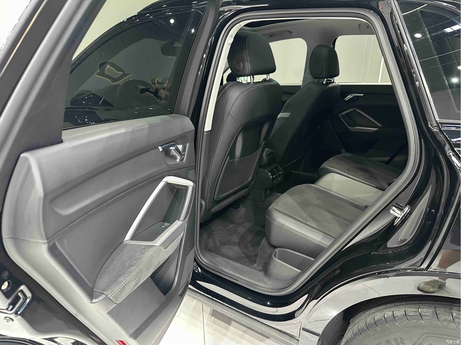 Audi Q3, 2023 18