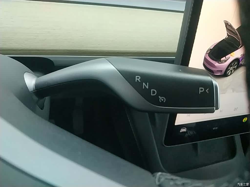 Tesla Model Y, 2023 14