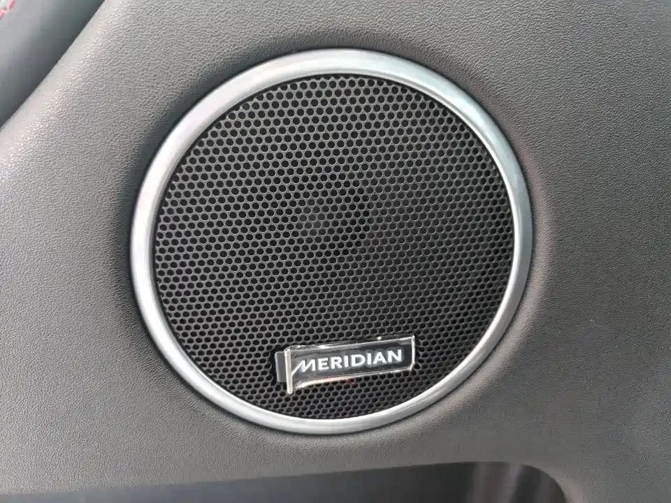 Land Rover Discover sports