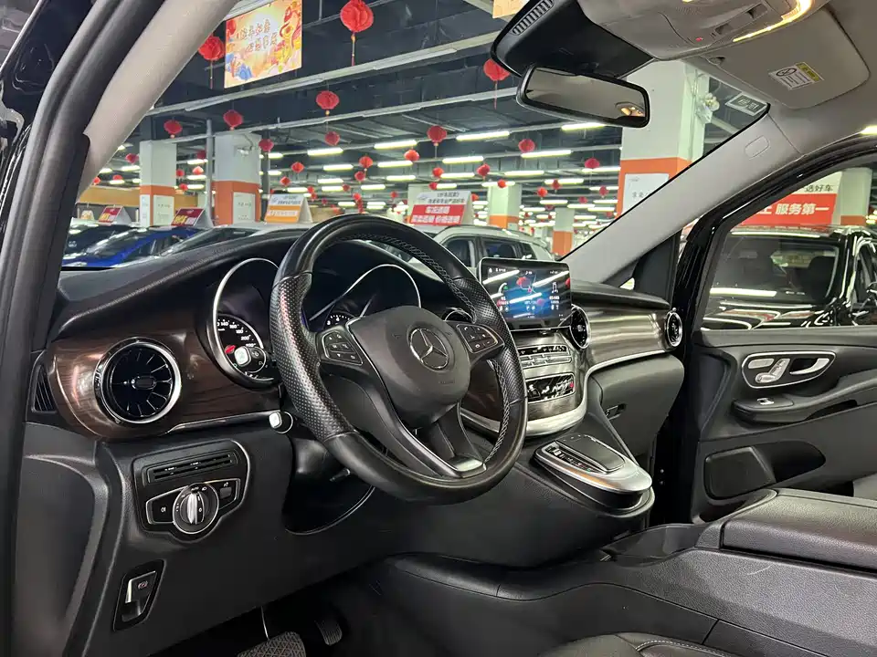 Mercedes-Benz V-class Mercedes-Benz V-class
