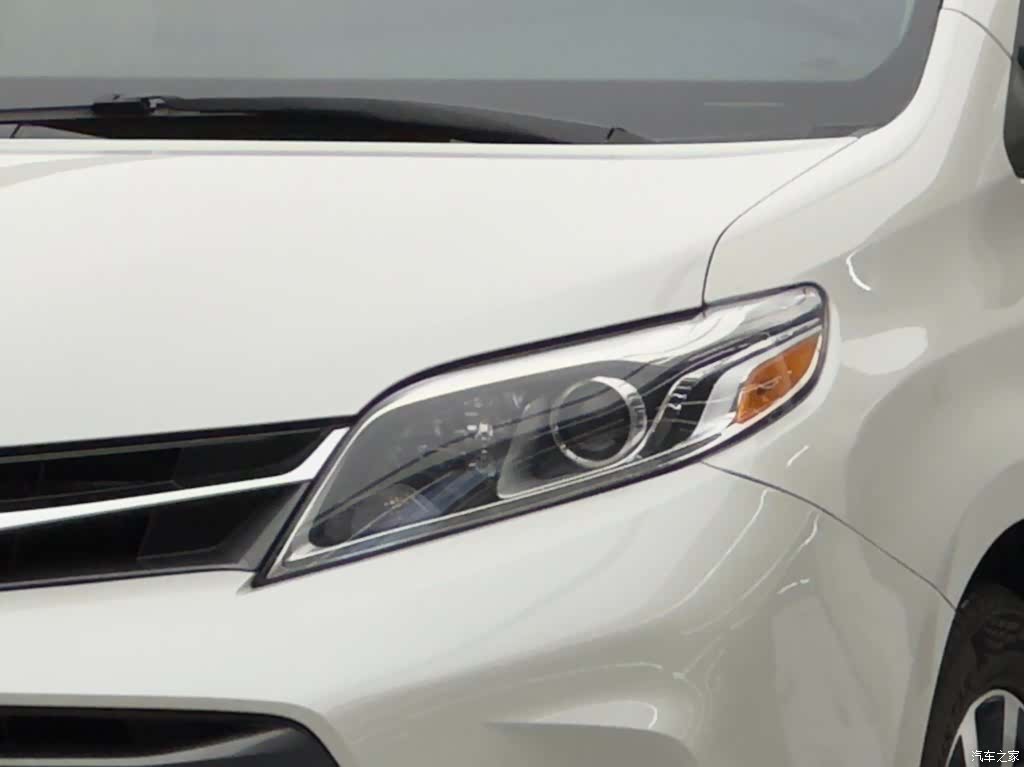 Toyota XLE, 2019 3