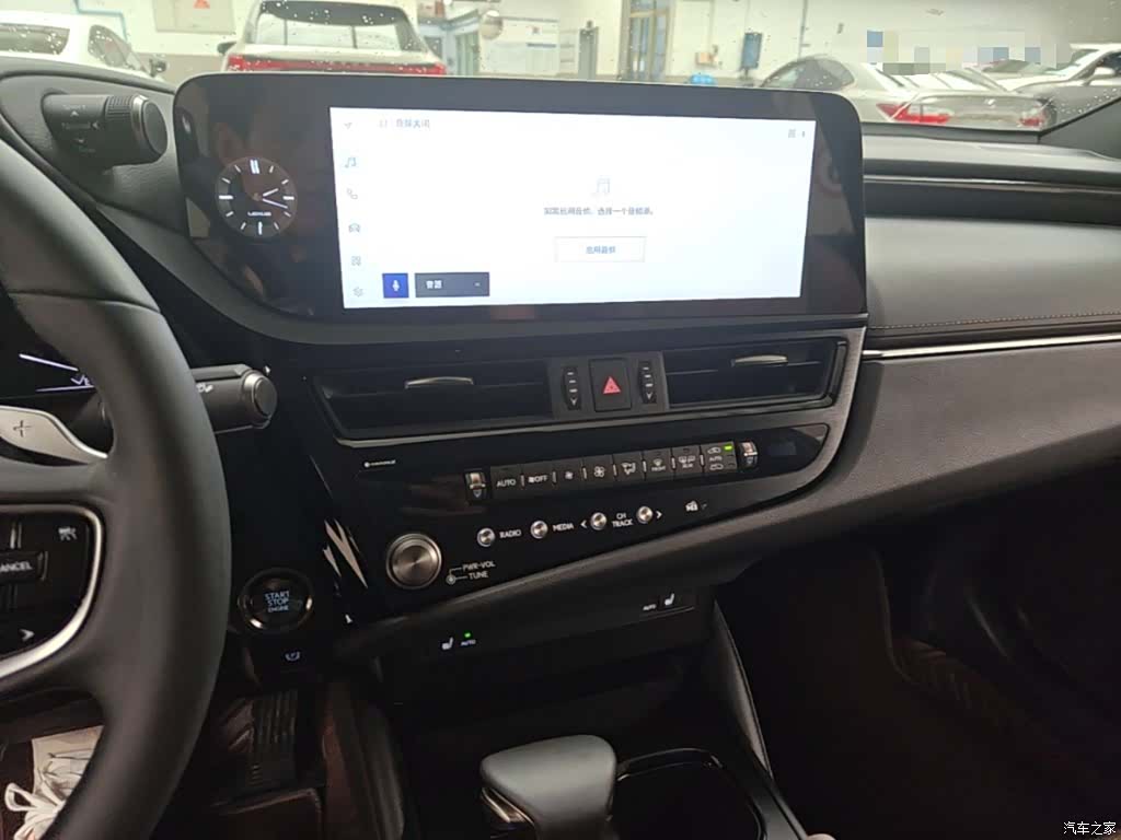Lexus ES, 2024 13