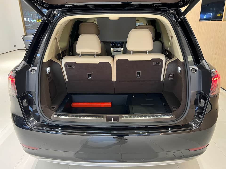 AITO Ask the world M9