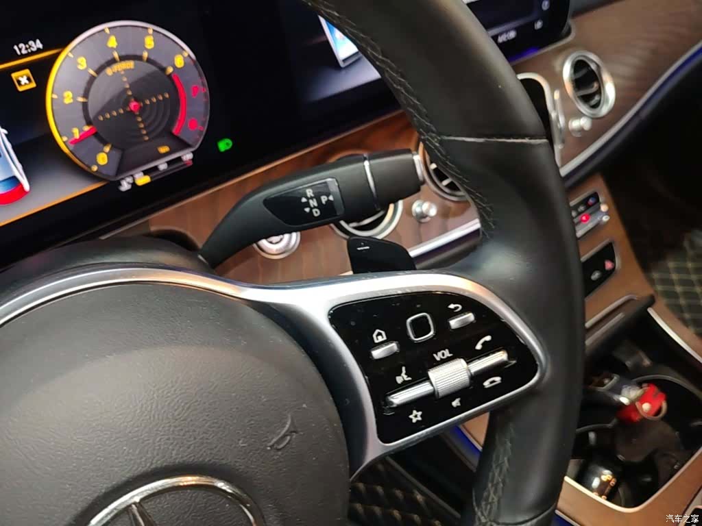 Mercedes-Benz E-Class, 2020 14