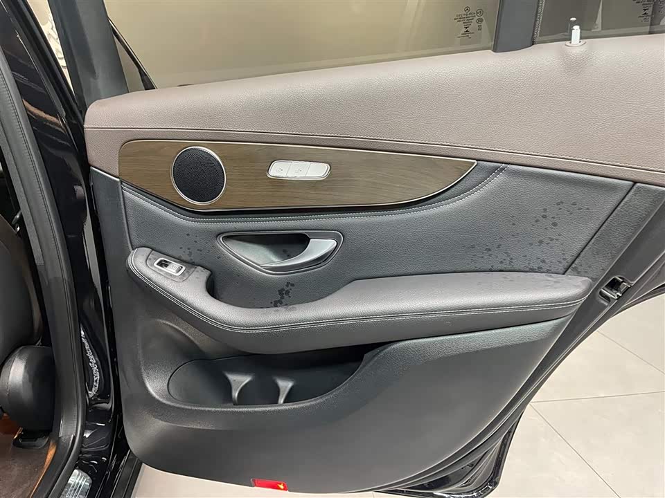 Mercedes-Benz GLC Mercedes-Benz GLC