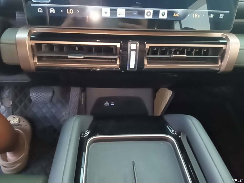 Chery iCAR, 2024 14