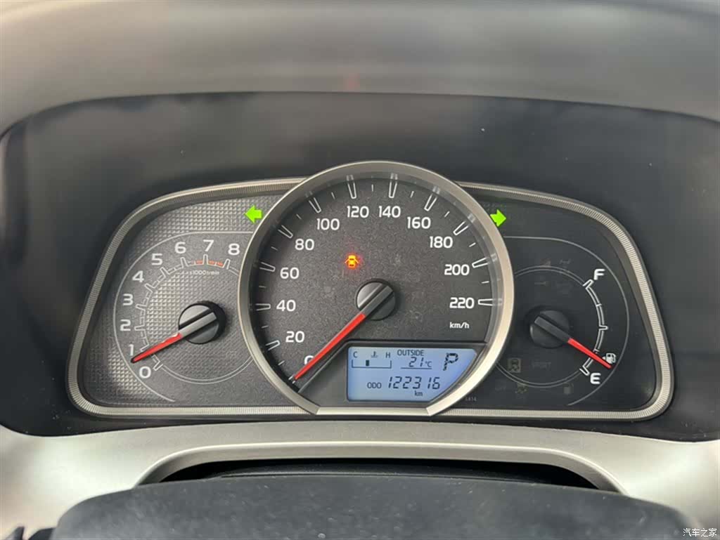 Toyota RAV4, 2015 13