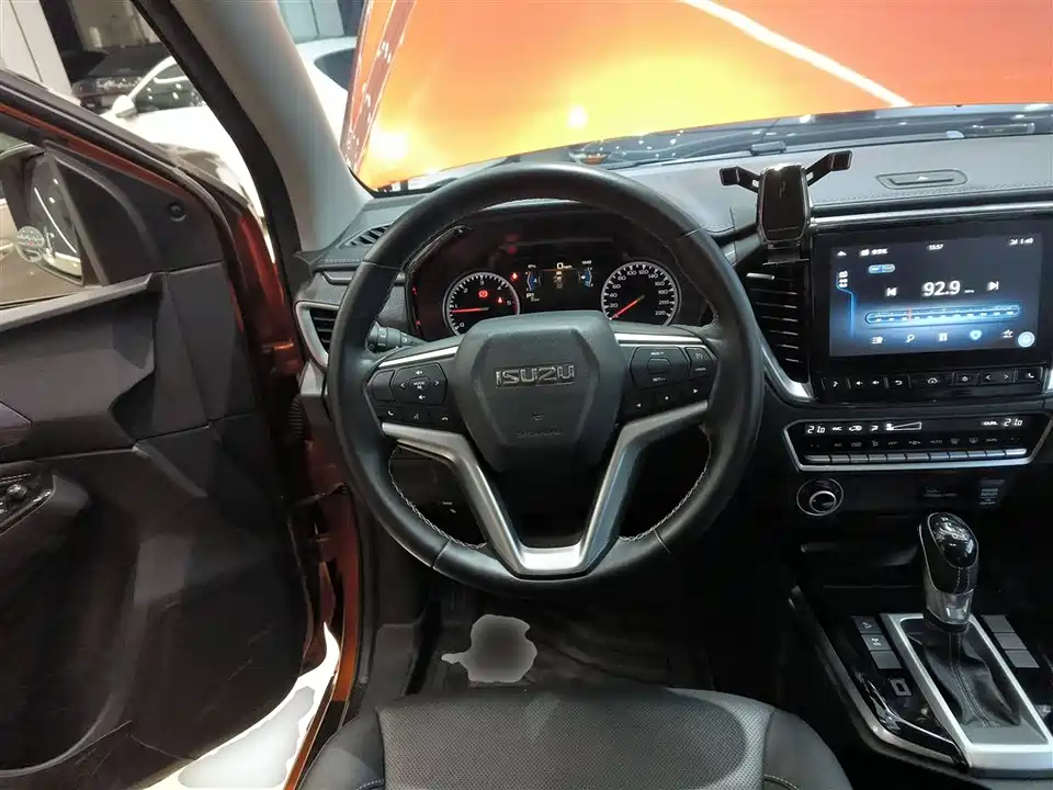 Isuzu D-MAX Isuzu D-MAX