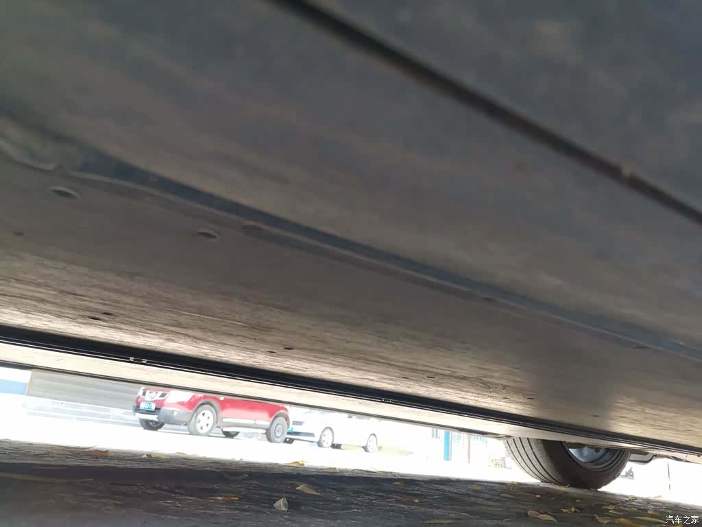 Tesla Model Y, 2023 17