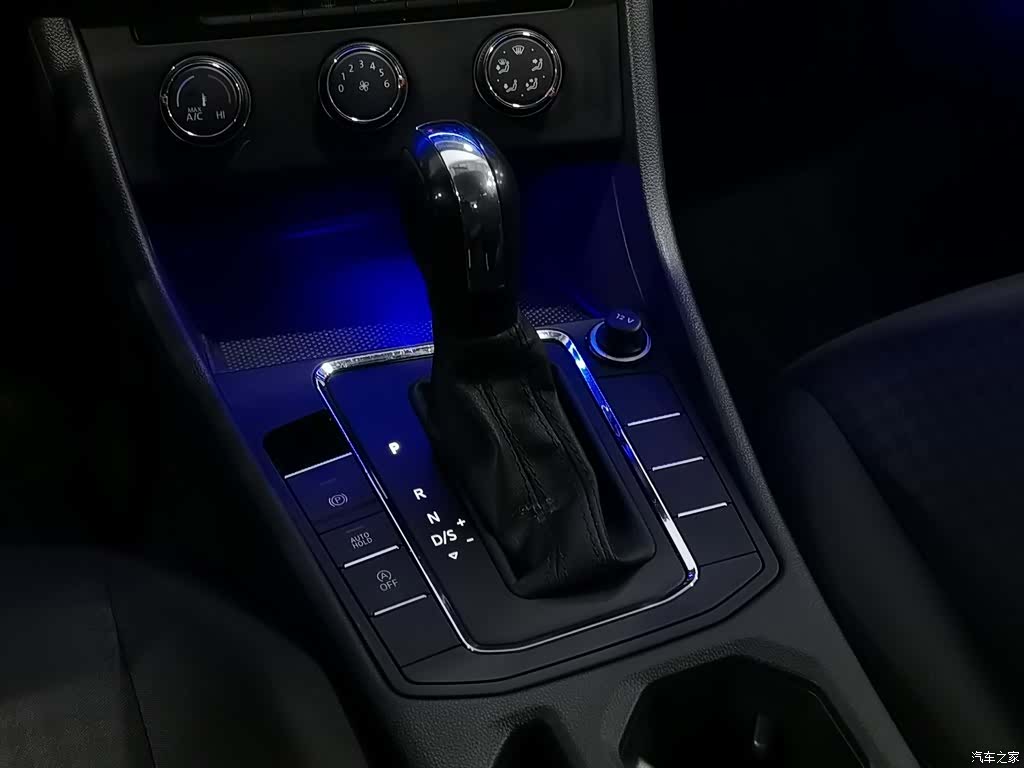 Volkswagen Bora, 2022 13