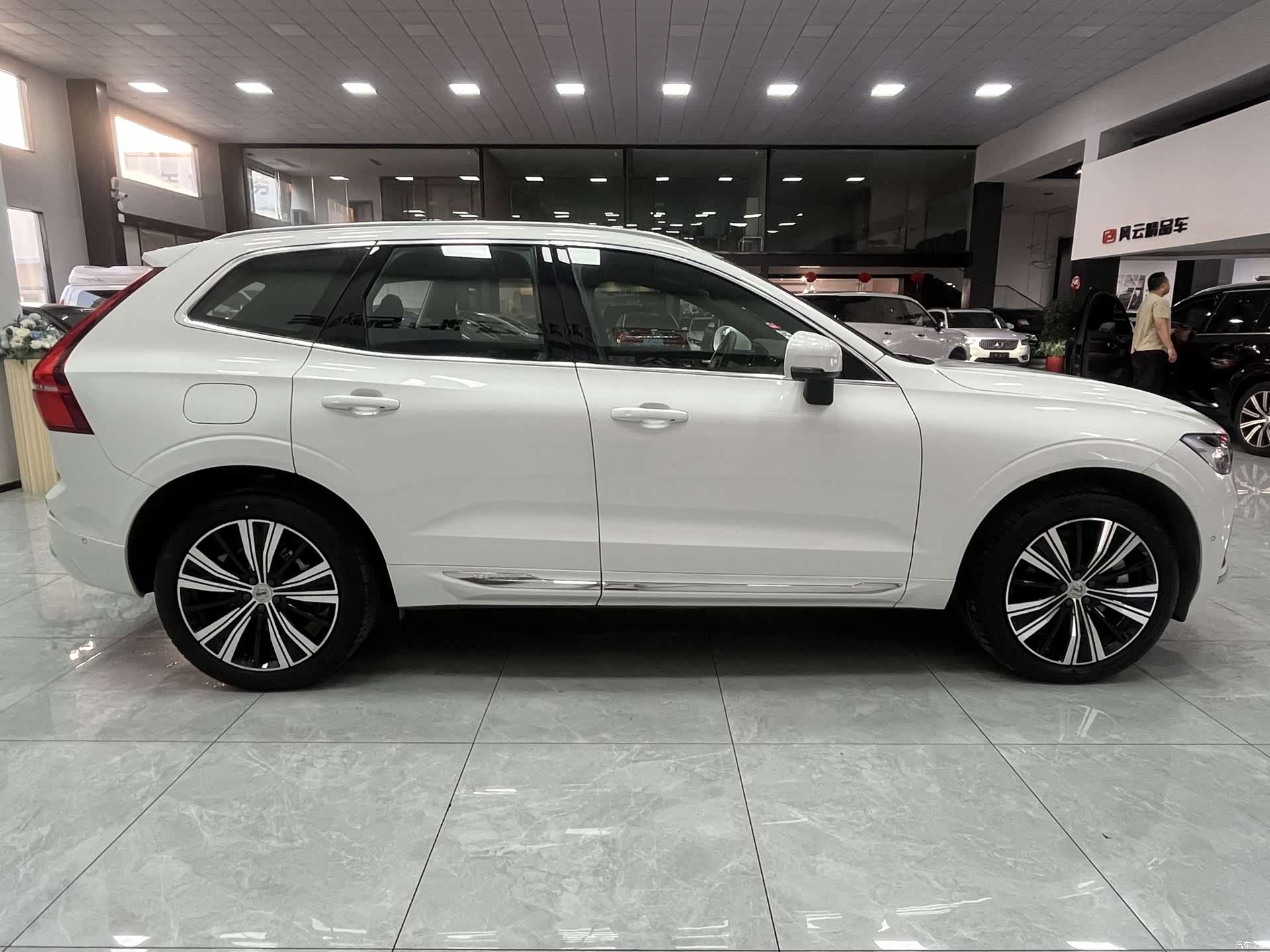 Volvo XC60, 2021 6