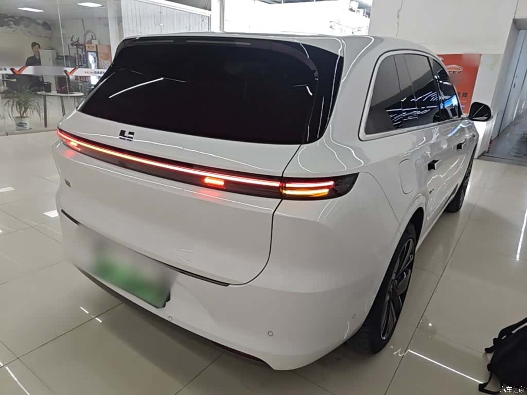 Li Auto L6, 2024 7