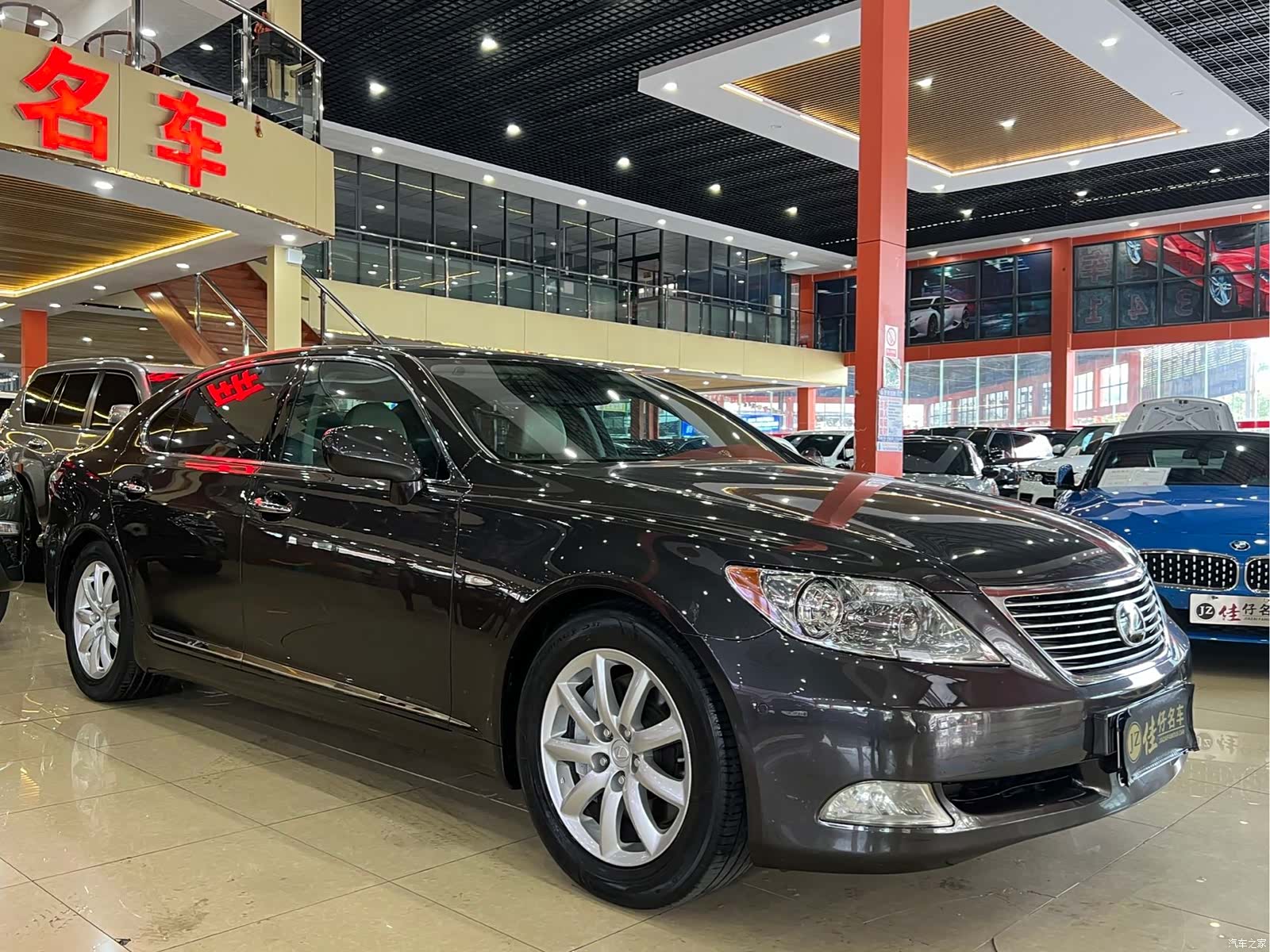 Lexus LS, 2008 3
