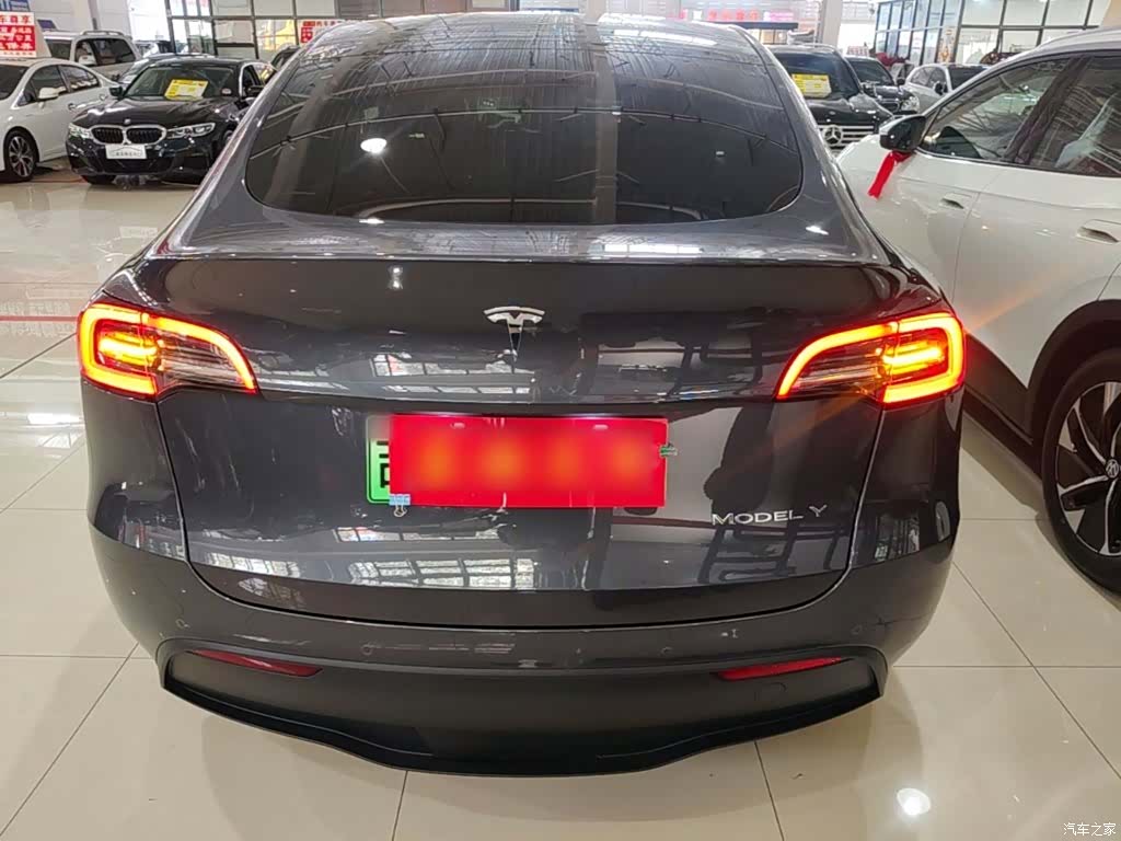 Tesla Model Y, 2023 6