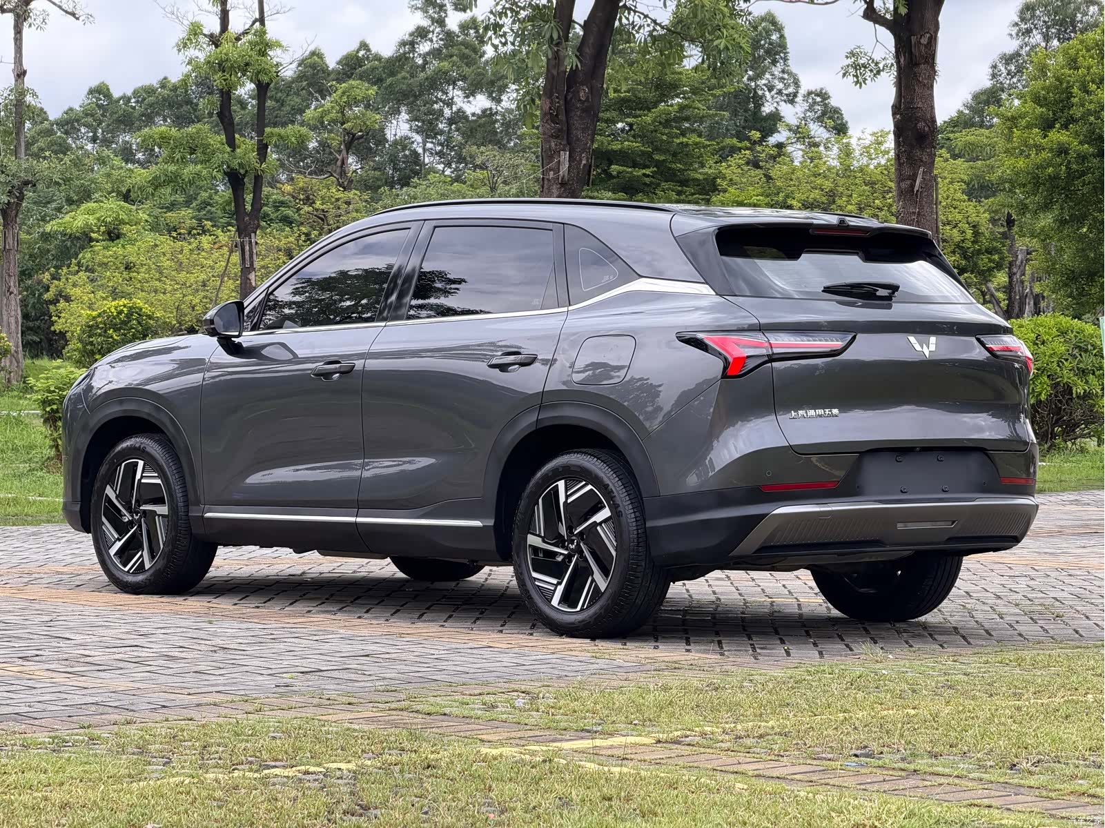 Wuling Starlight, 2024 8