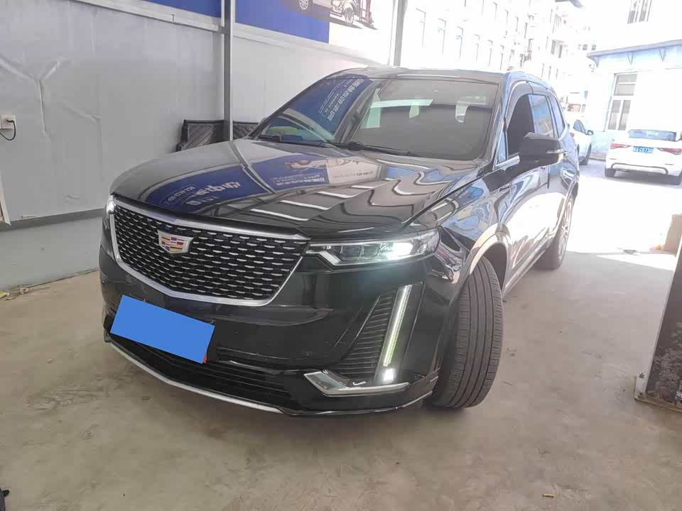 Cadillac XT6