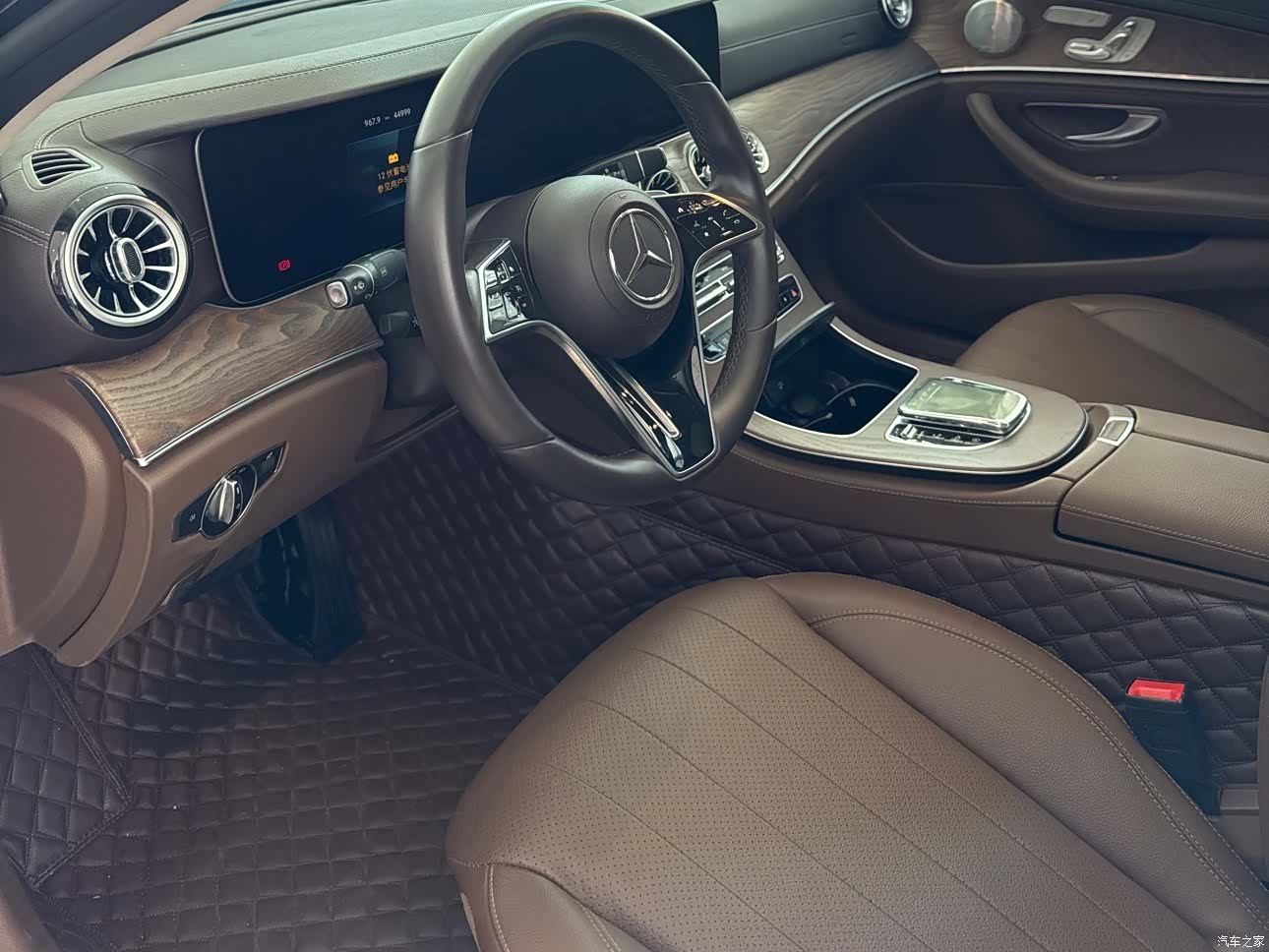 Mercedes-Benz E-Class, 2022 все фото