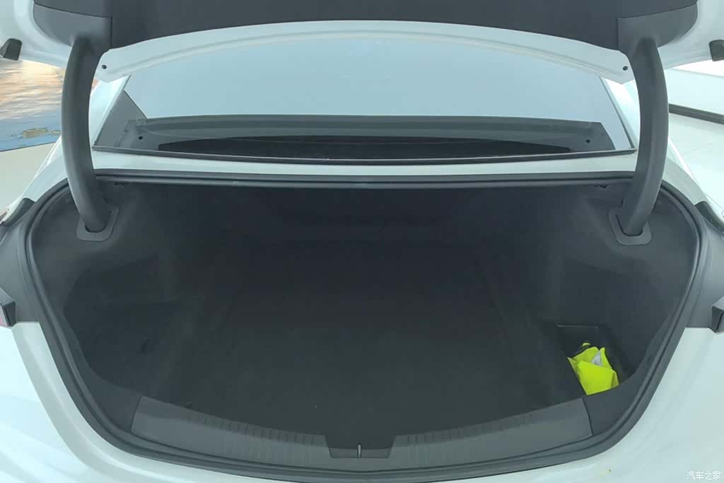 Cadillac CT5, 2023 4