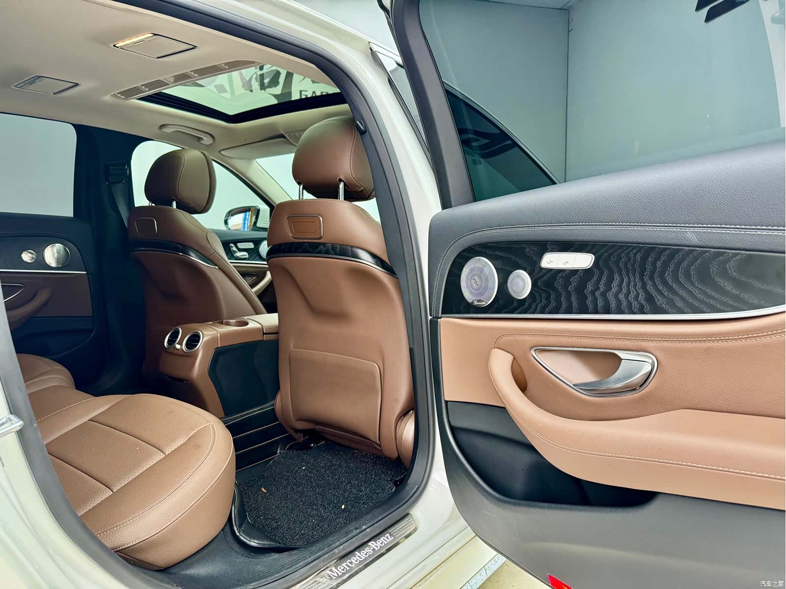 Mercedes-Benz E-Class, 2018 12