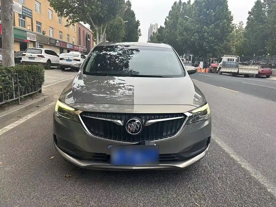 Buick GL6