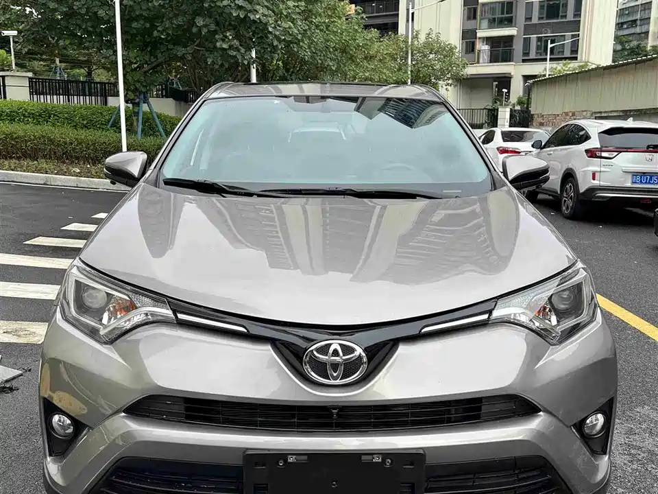 Toyota RAV4 Rongfang