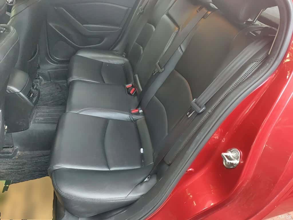 Mazda Mazda3, 2018 18