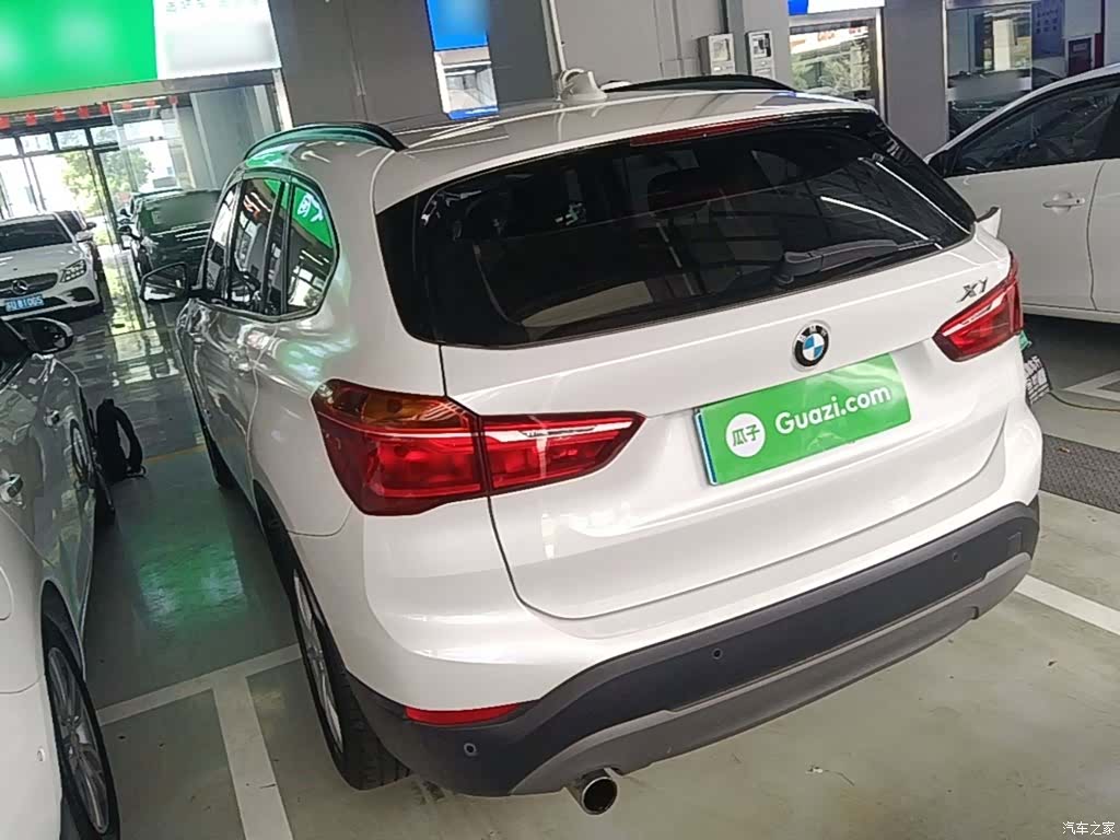 BMW X1, 2016 все фото