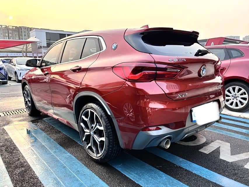 BMW X2