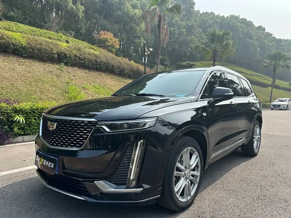 Cadillac XT6